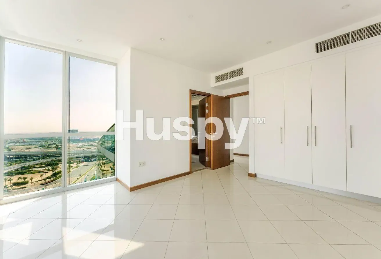 Vacant | Creek and Skyline View | Unfurnished
