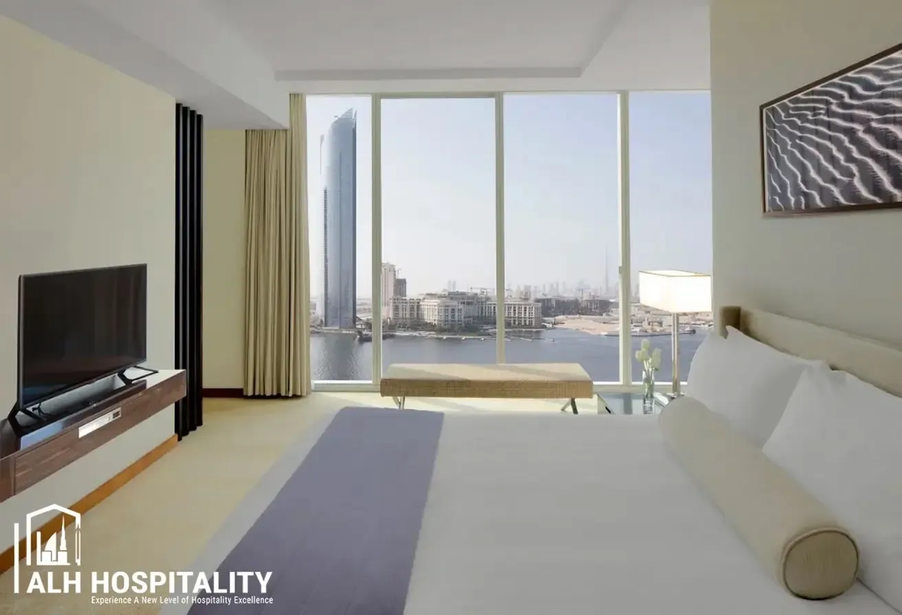 2BR Serviced Apt | Waterfront Views | Bills incl