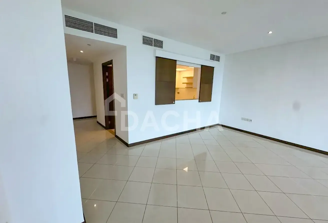 13 Month Contract | Creek View | Furnished