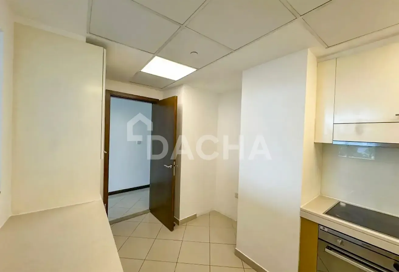 13 Month Contract | Creek View | Furnished