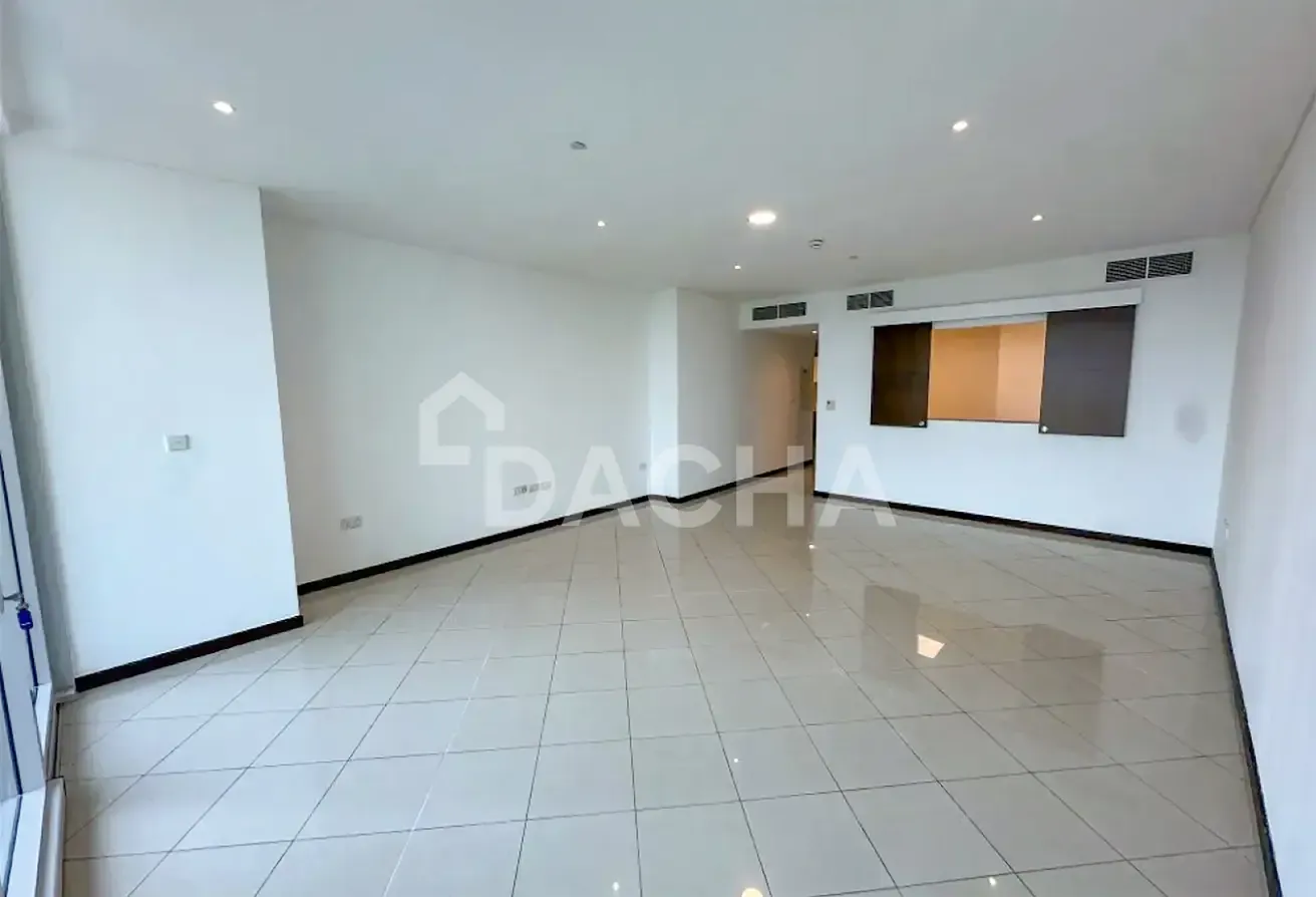 13 Month Contract | Creek View | Furnished