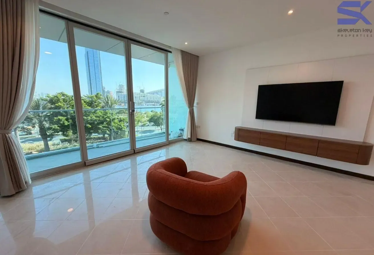 Fully furnished | Spacious | Vacant