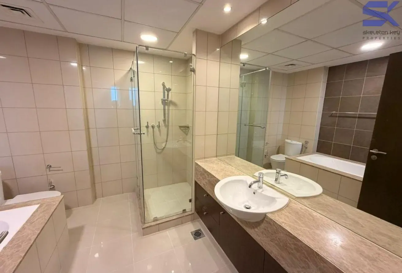 Fully furnished | Spacious | Vacant