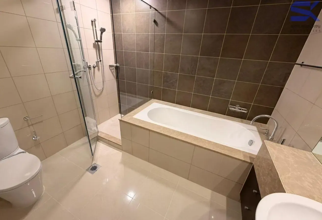 Fully furnished | Spacious | Vacant