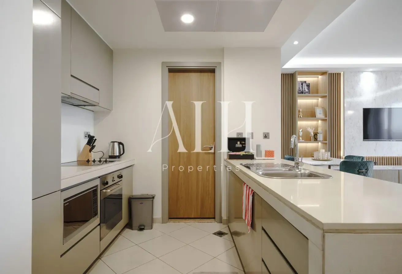 Full Creek Views | Upgraded | Fully Furnished