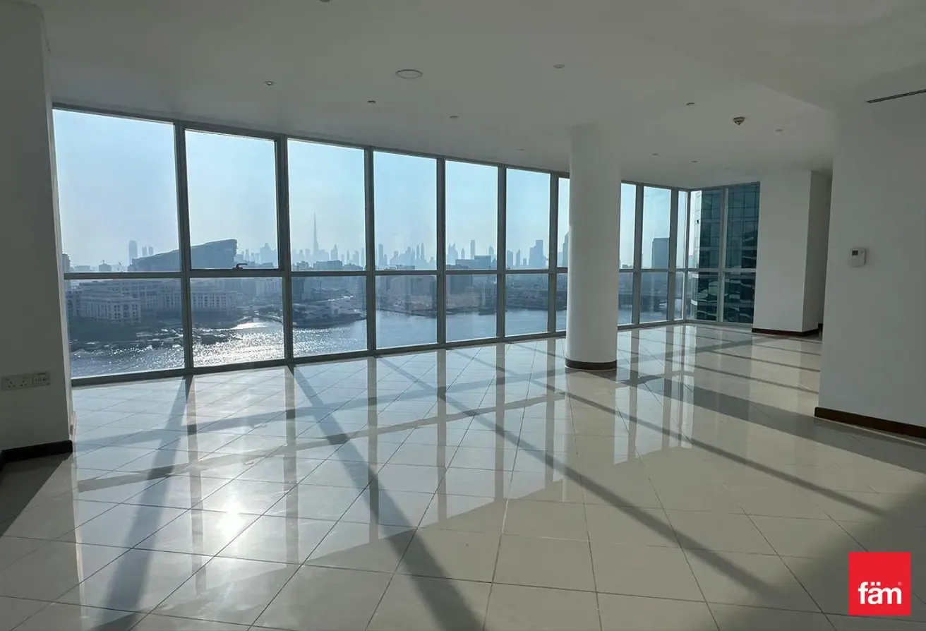 Rare | Amazing 360 Views | Huge Layout