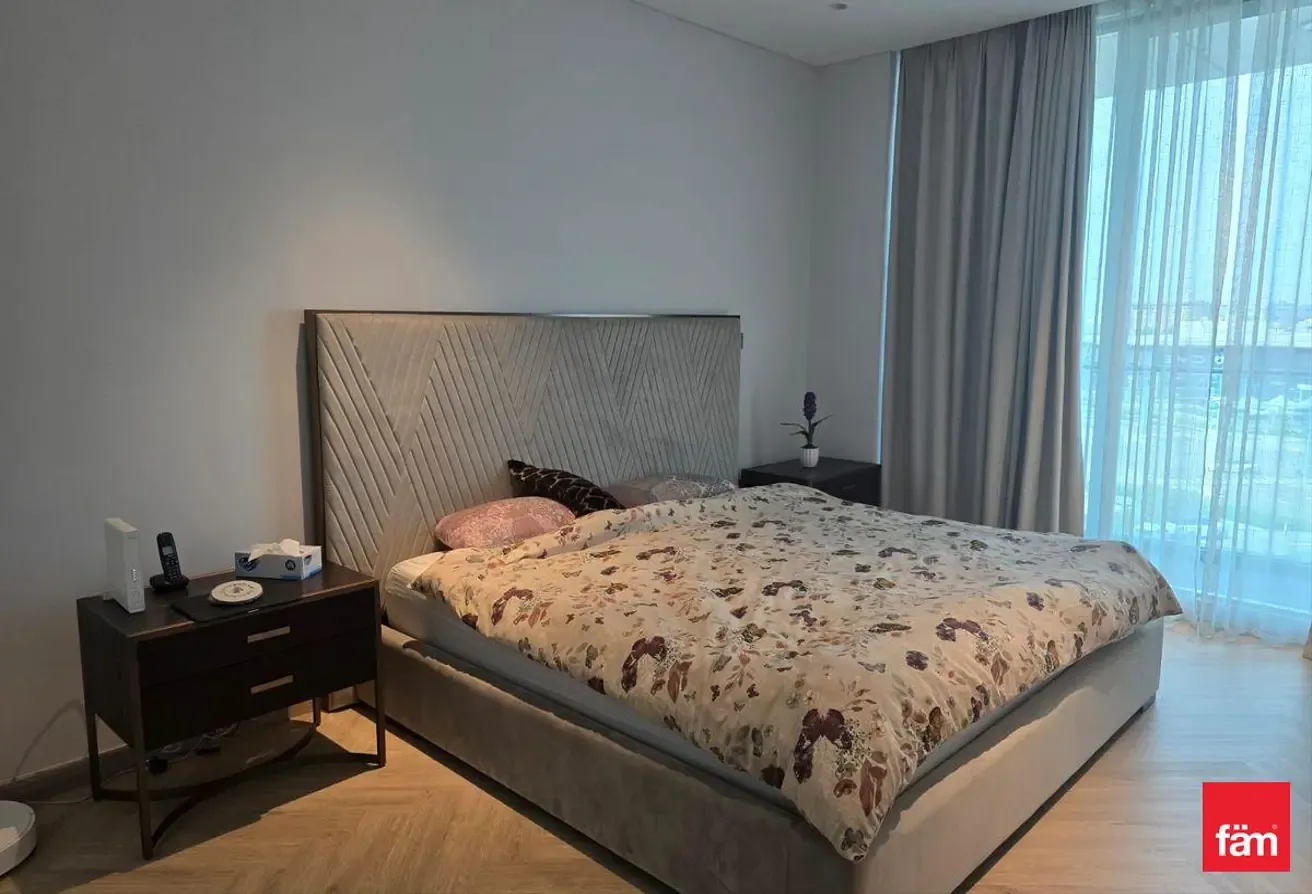 Luxurious Fully Furnished Renovated W/ Creek View