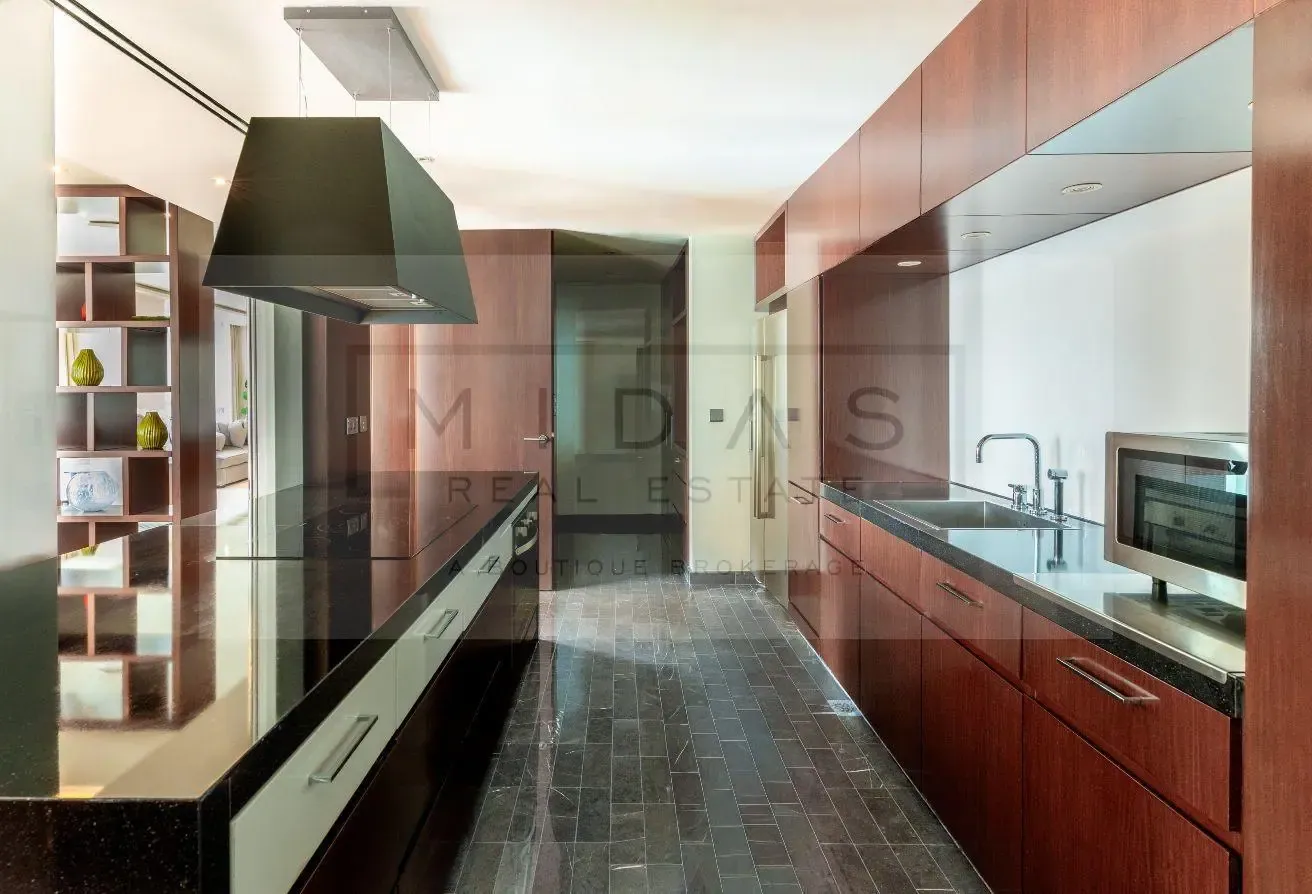 Duplex I Spacious I Panoramic Waterfront Views