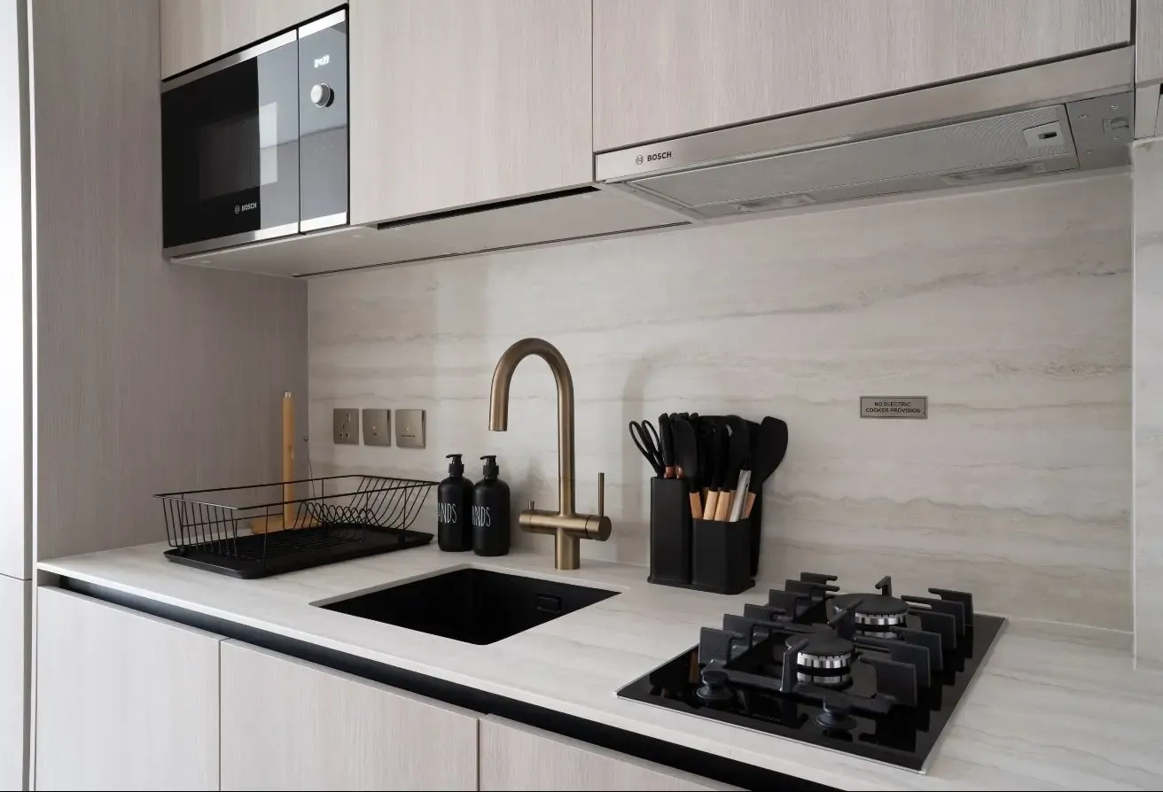 Modern studio | Contemporary interiors | Prime JVC