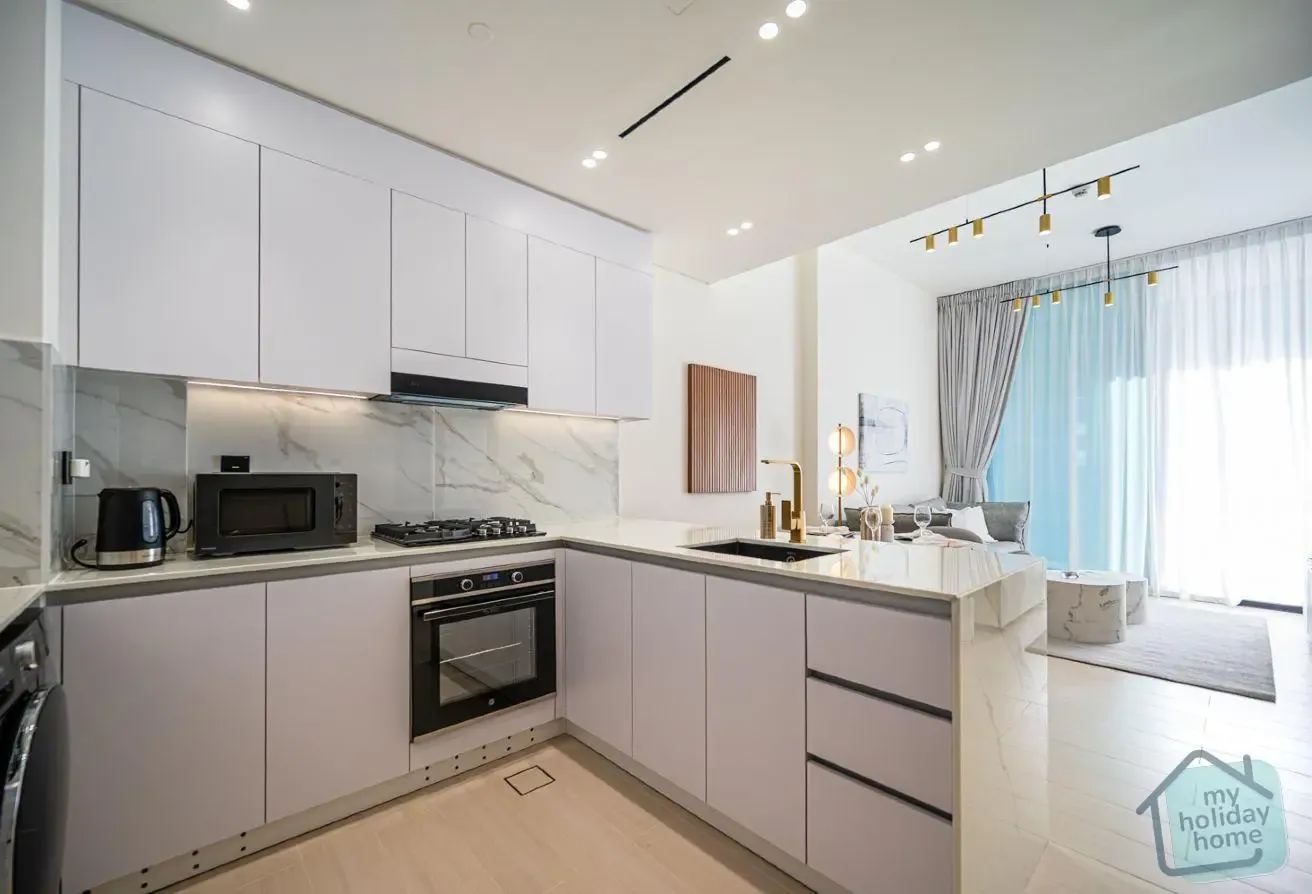Summer Offer: Modern Apartment | Prime Location
