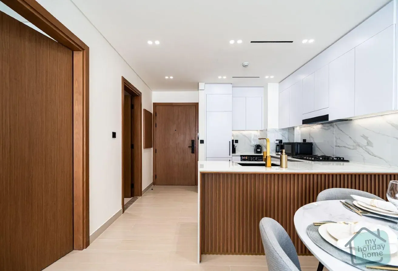 Summer Offer: Modern Apartment | Prime Location