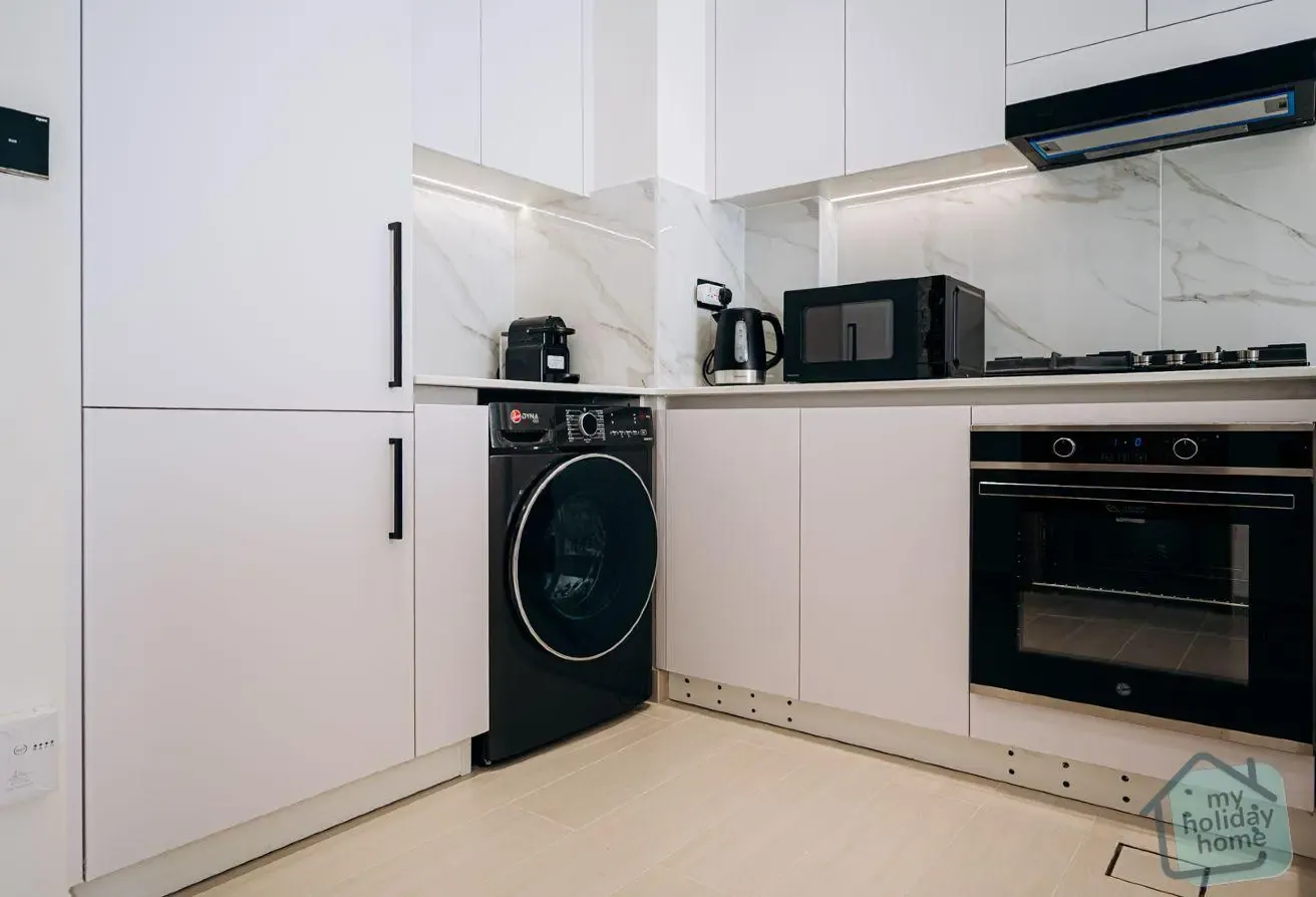 Summer Offer: Modern Apartment | Prime Location