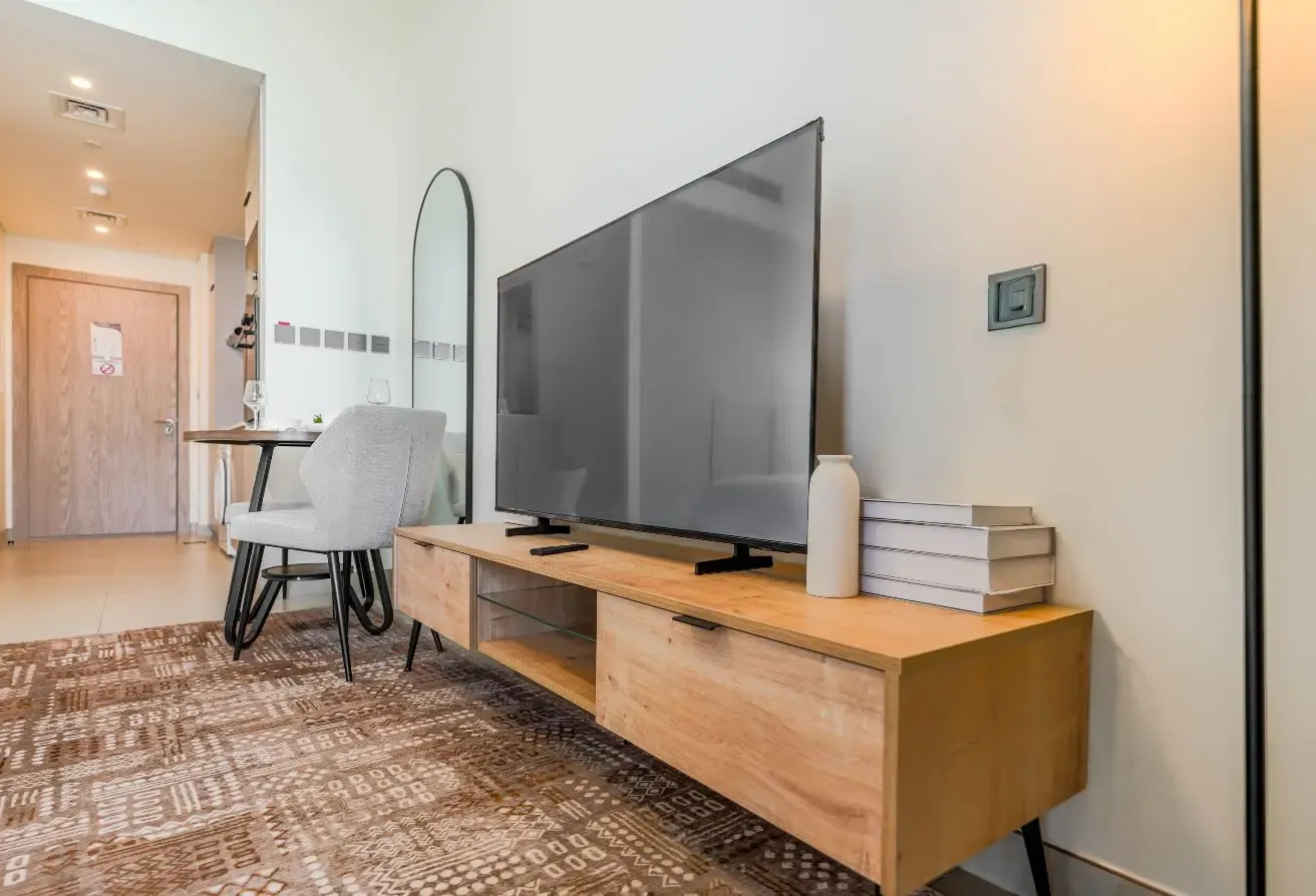 Summer Rate | Bills Included | Renew Monthly