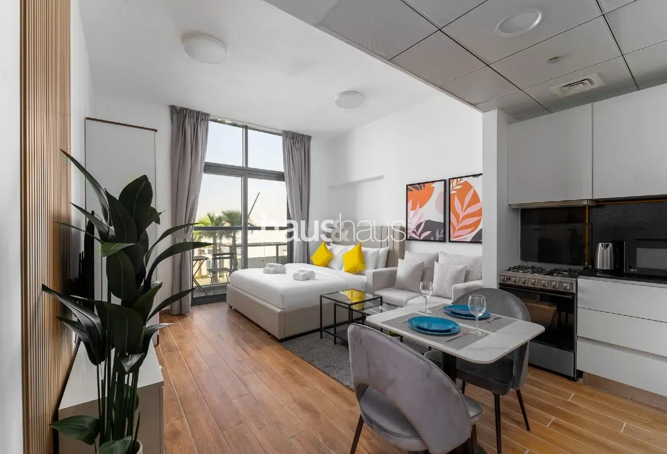 Beautiful Pool View | Chic & Spacious Studio