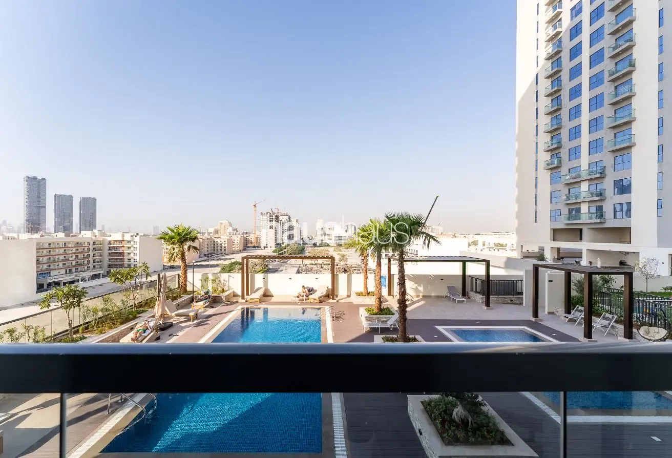 Beautiful Pool View | Chic & Spacious Studio