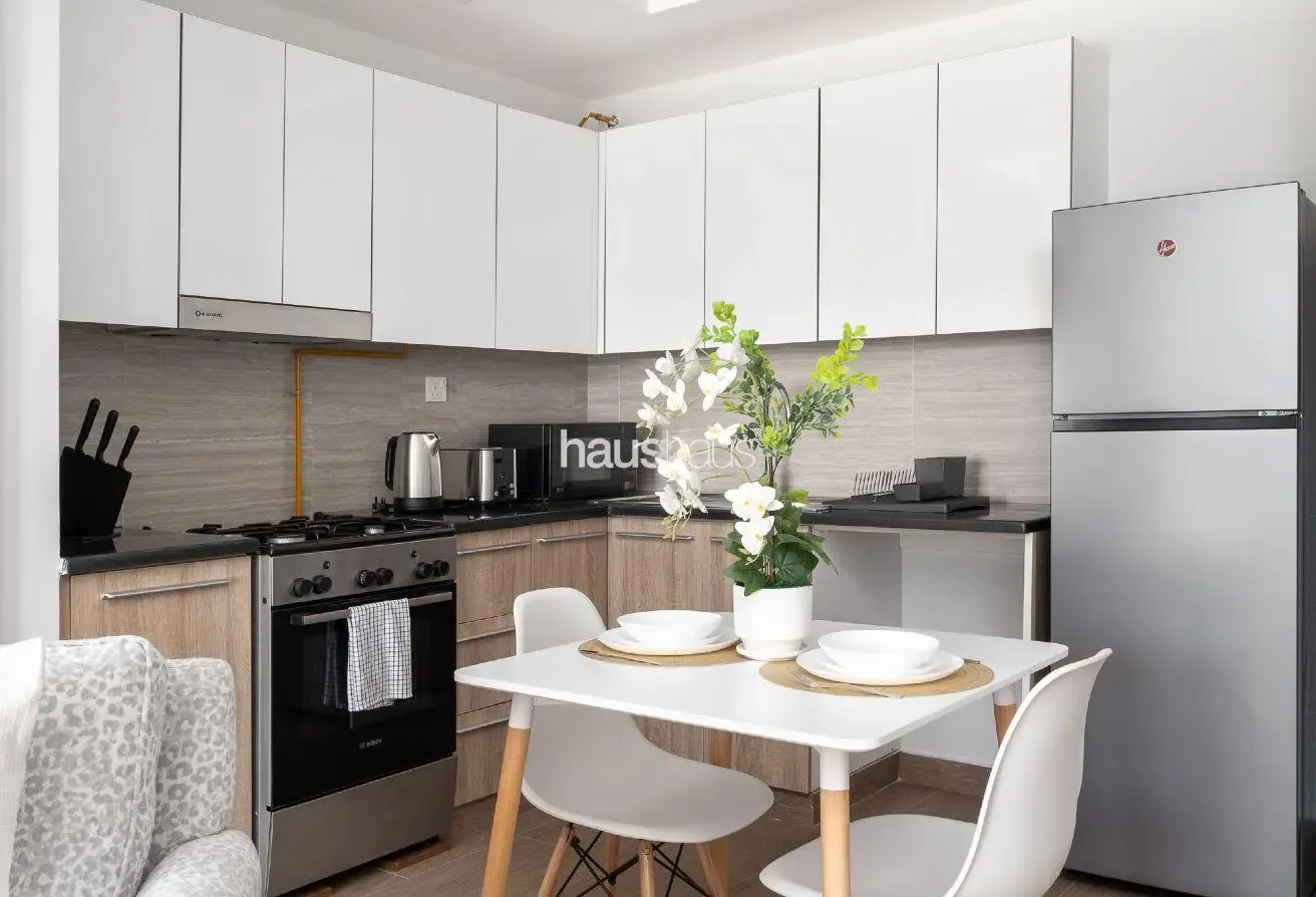 Gorgeous Community View | Nicely Furnished
