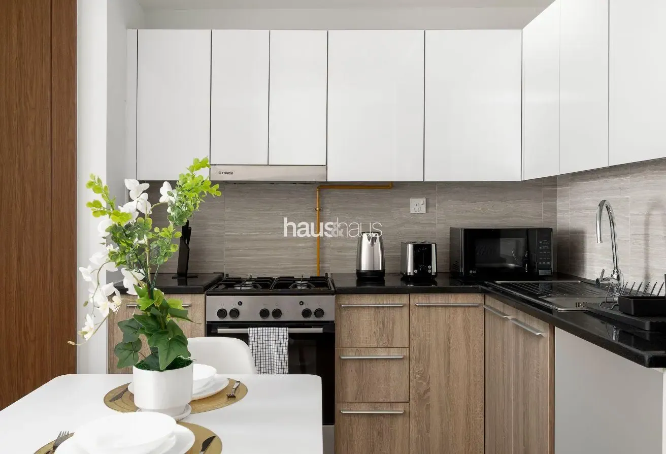 Gorgeous Community View | Nicely Furnished