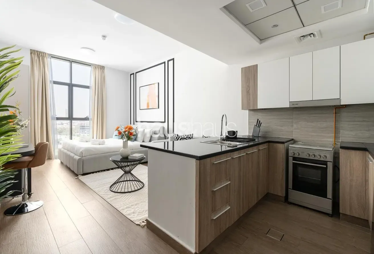 Newly Furnished | Beautiful Facilities | Near Park