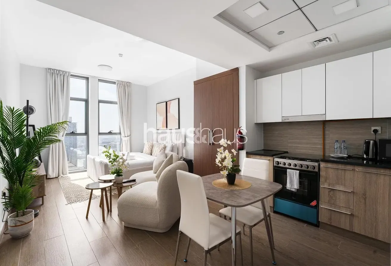 Chic Studio | Nice Amenities | Inviting