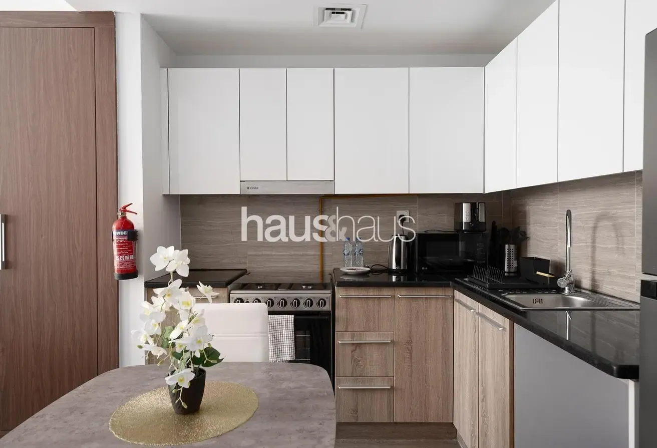 Chic Studio | Nice Amenities | Inviting