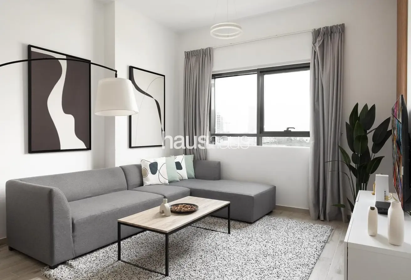 Beautiful JVC View | Bright Unit | Contemporary