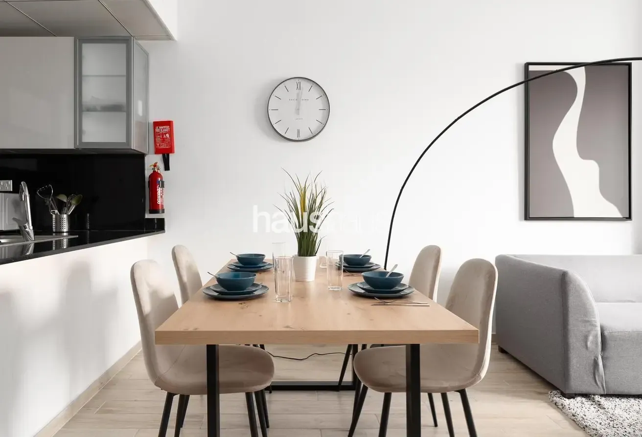 Beautiful JVC View | Bright Unit | Contemporary