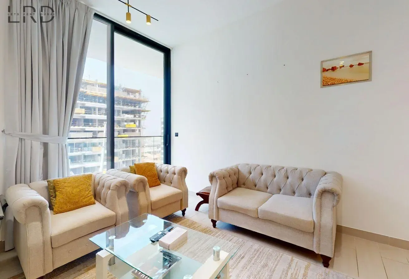 Elegant Stay at Binghatti Amber | Pool & Gym