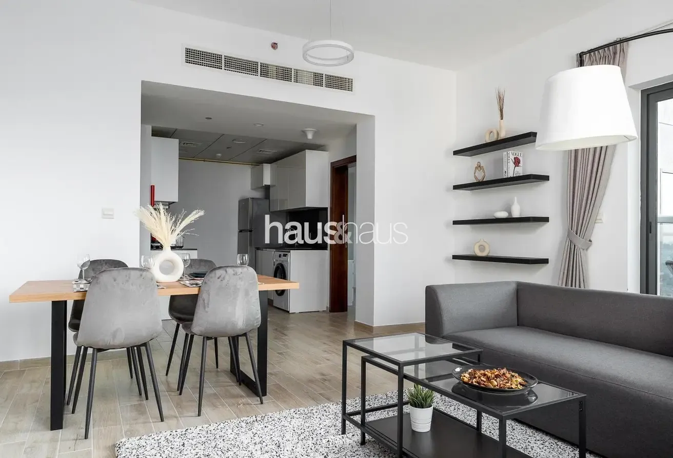 Lush Greens View | Huge Unit | Cosy