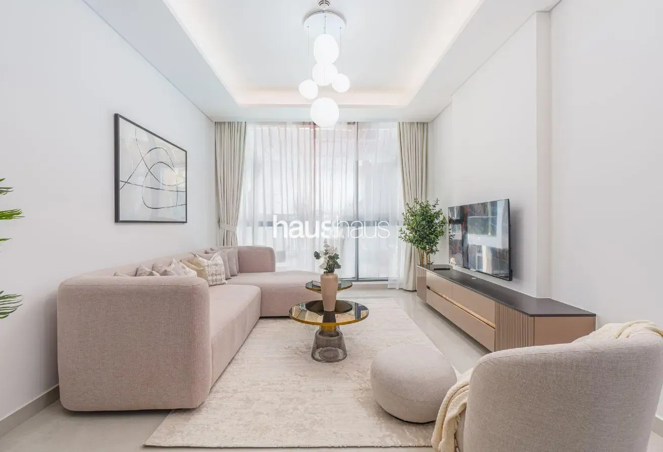 Brand New | Pool View | Near Circle Mall