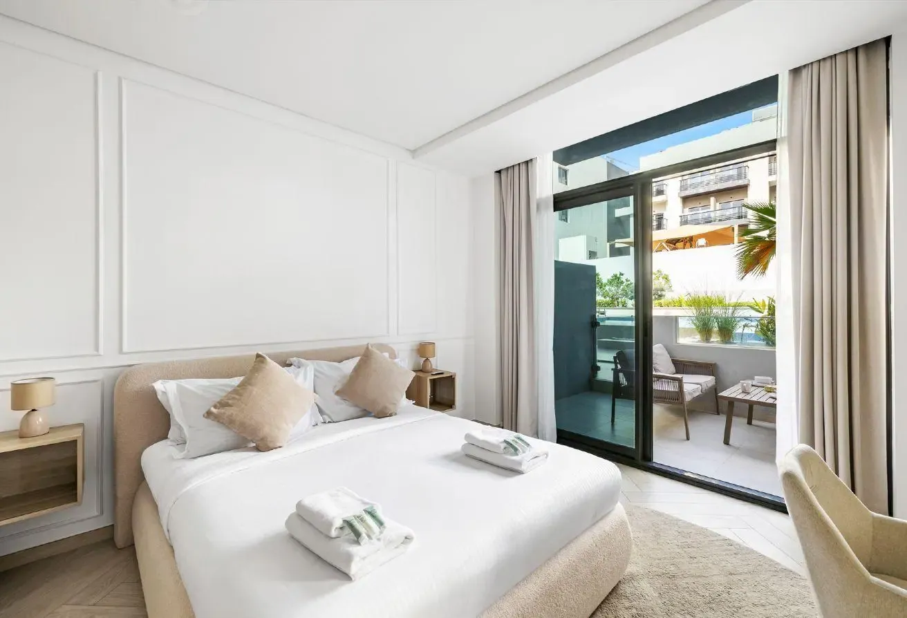 Inviting Studio in Oxford Terraces 2 | Pool & Gym