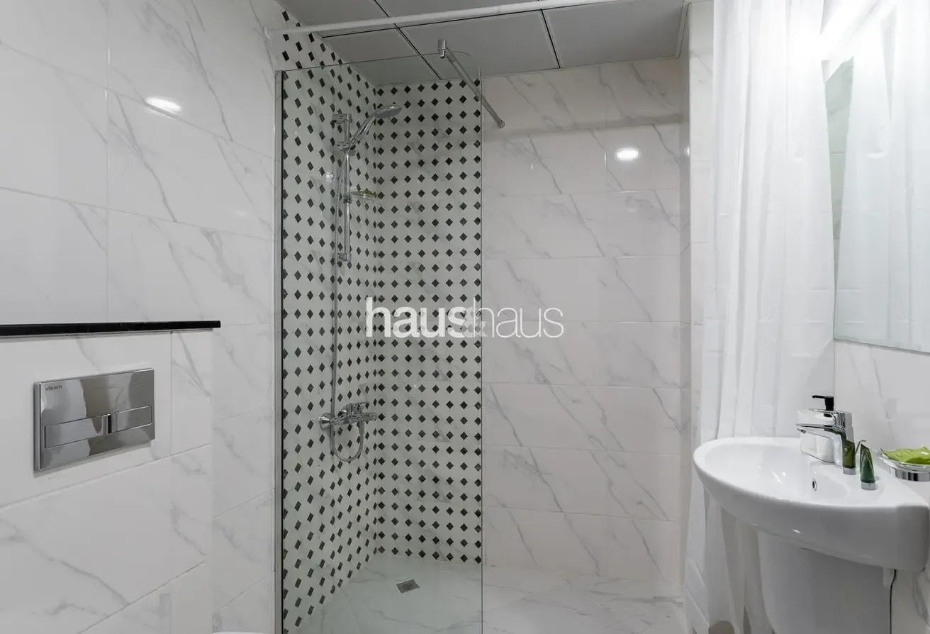 Spacious | New Furnished | Bright