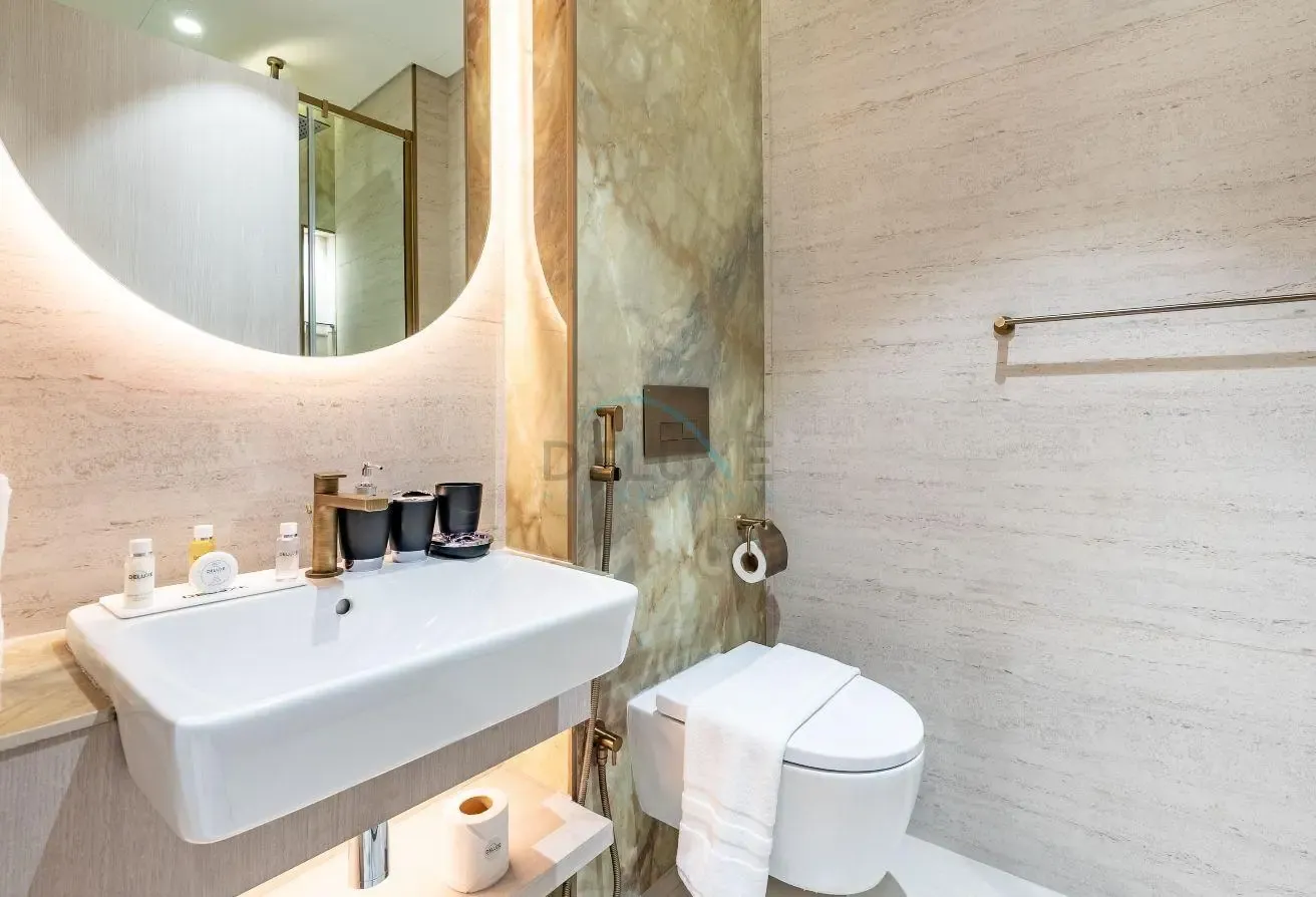 Near Circle Mall Studio | Short Walk to the Park