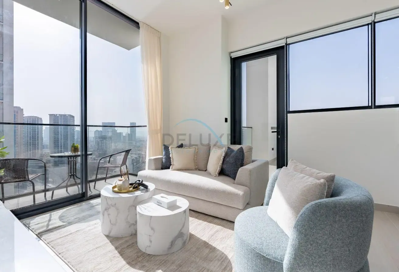 Modern 2BR with Private Pool | Near Circle Mall