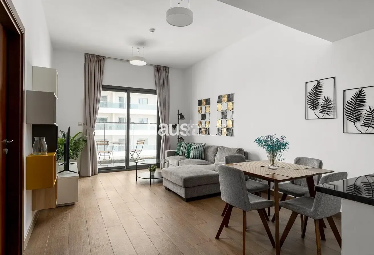 Balcony | Spacious 1 BR | Relaxing