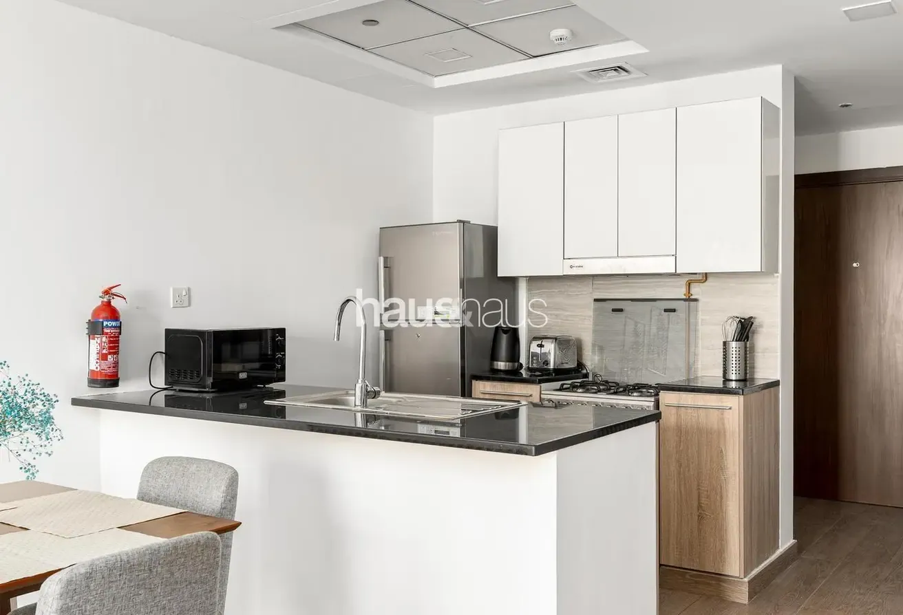 Balcony | Spacious 1 BR | Relaxing