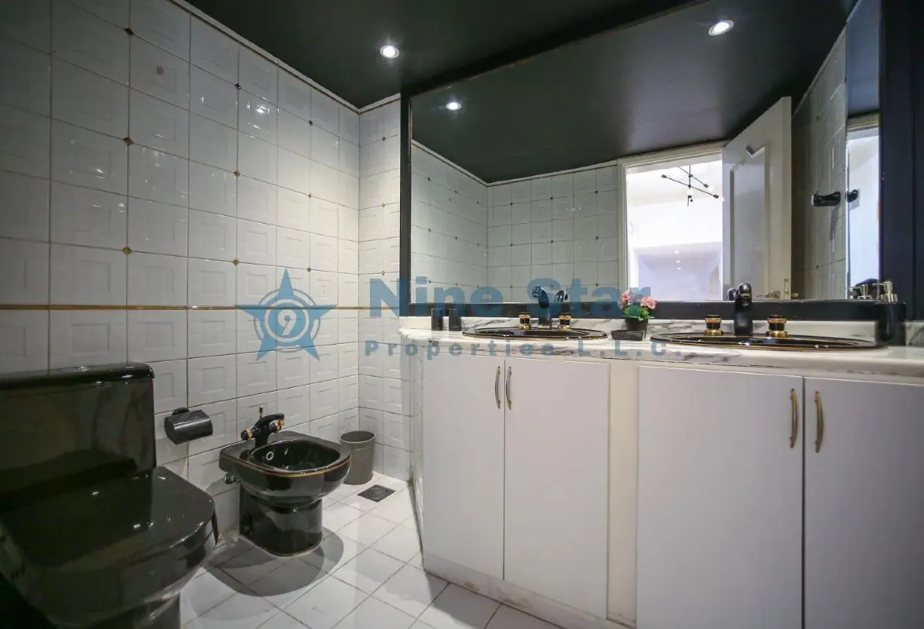 FULLY FURNISHED / LUXURY 4BR+MAID / READY TO MOVE