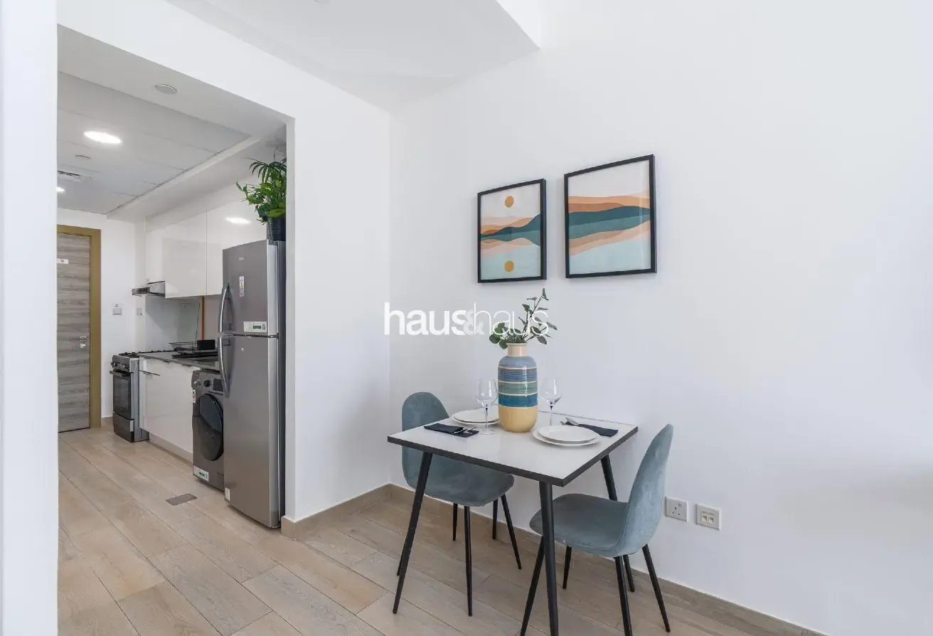 Bright Studio | Modern Facilities | Near Park