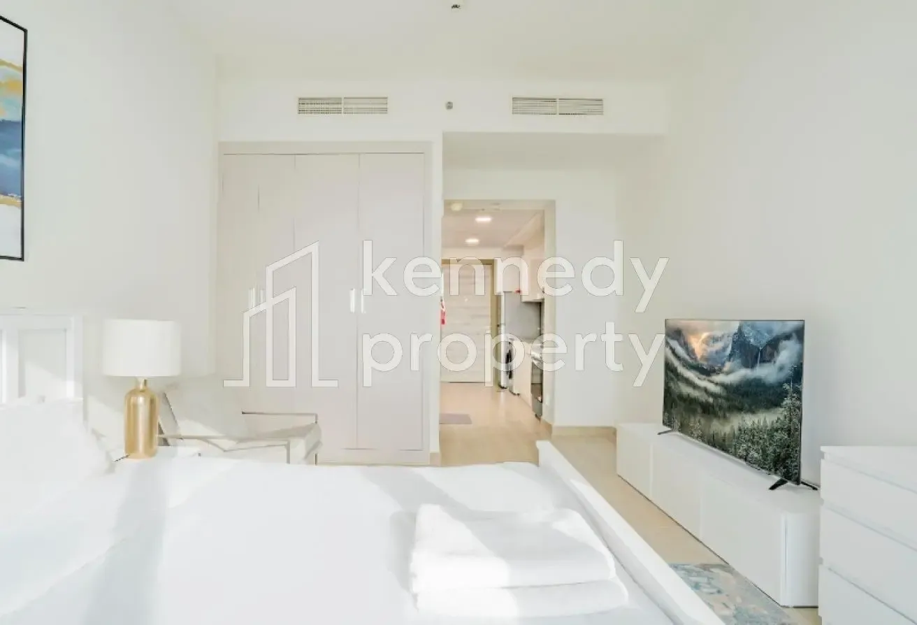 Stunning Studio | High Floor | Skyline Views