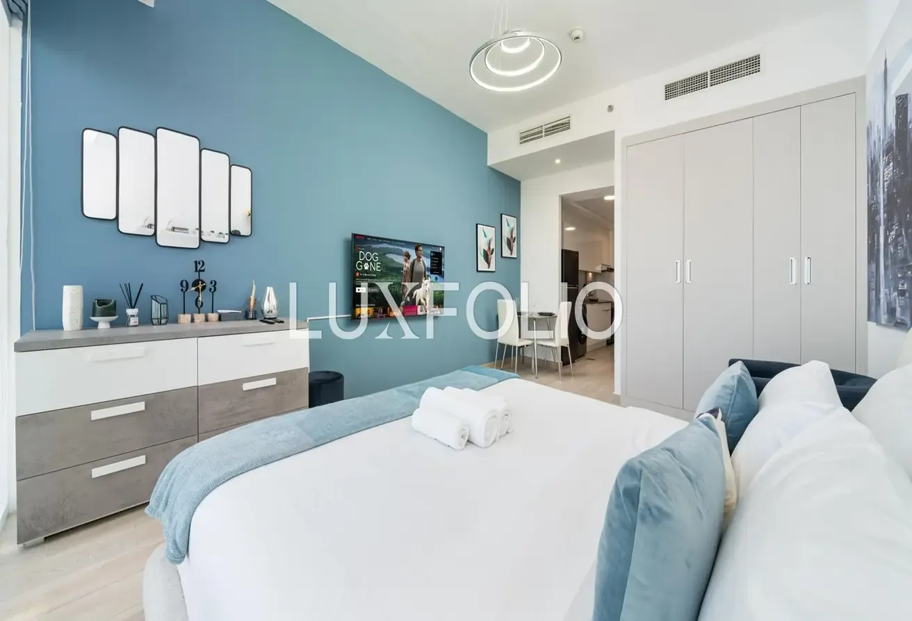 UNIQUE BLUE STUDIO AT BLOOM AVAILABLE NOW