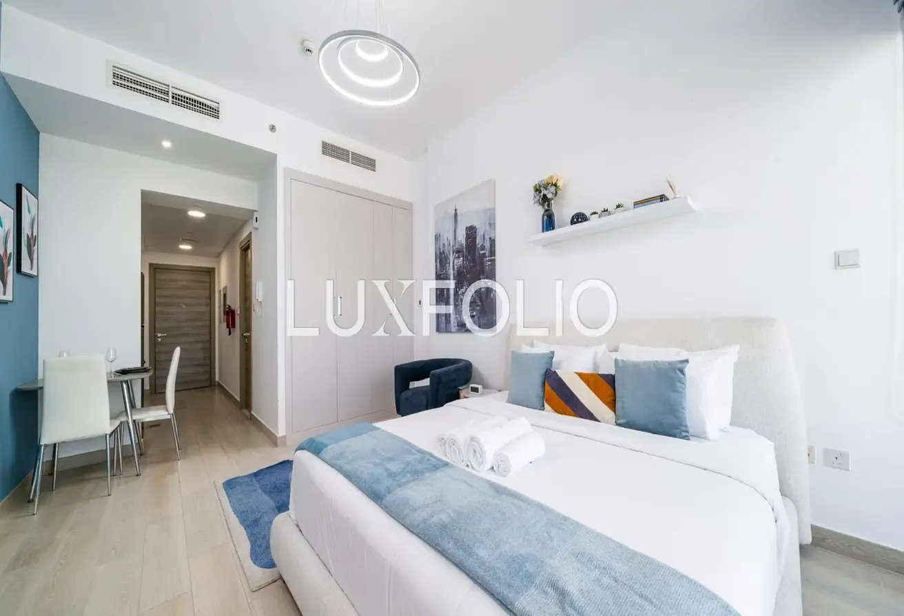 UNIQUE BLUE STUDIO AT BLOOM AVAILABLE NOW
