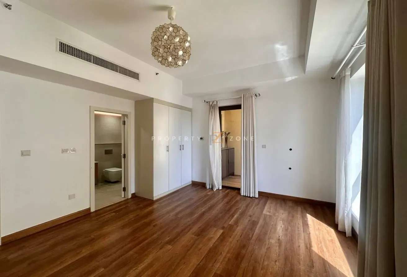 Upgraded Unit | Marina View | Vacant Soon