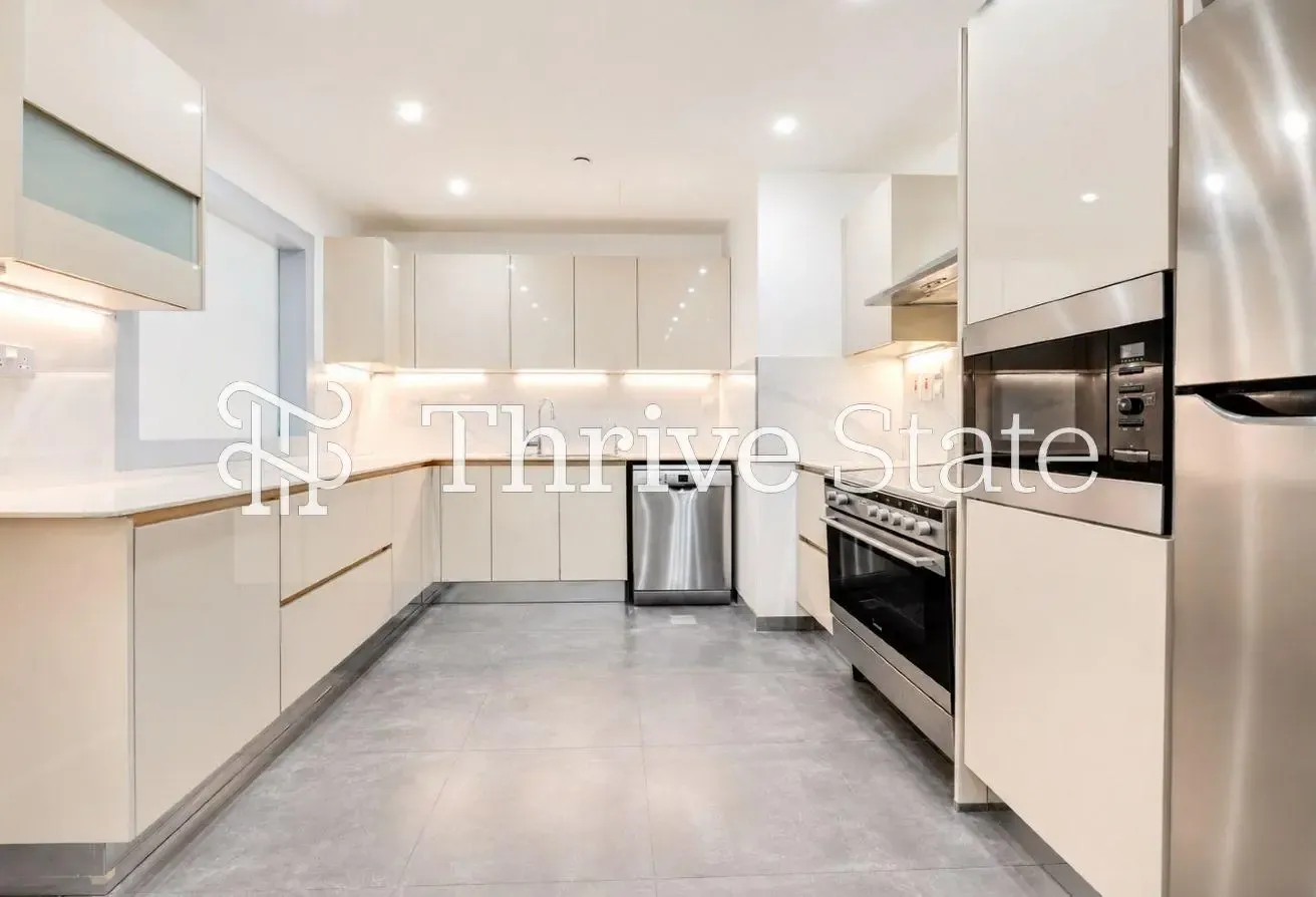 Luxury Renovation | Marina View | Vacant Soon
