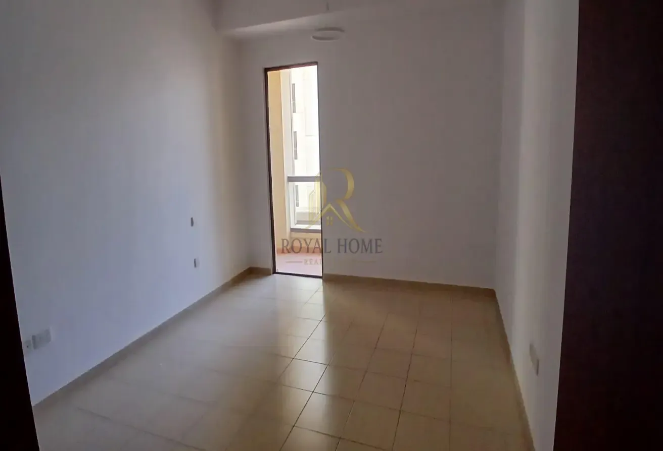 Spacious 4-Bed Apt | Marina View | Family-Oriented
