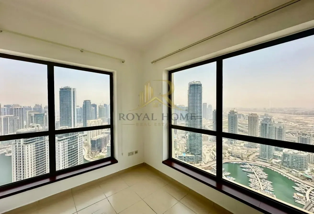 Spacious 4-Bed Apt | Marina View | Family-Oriented