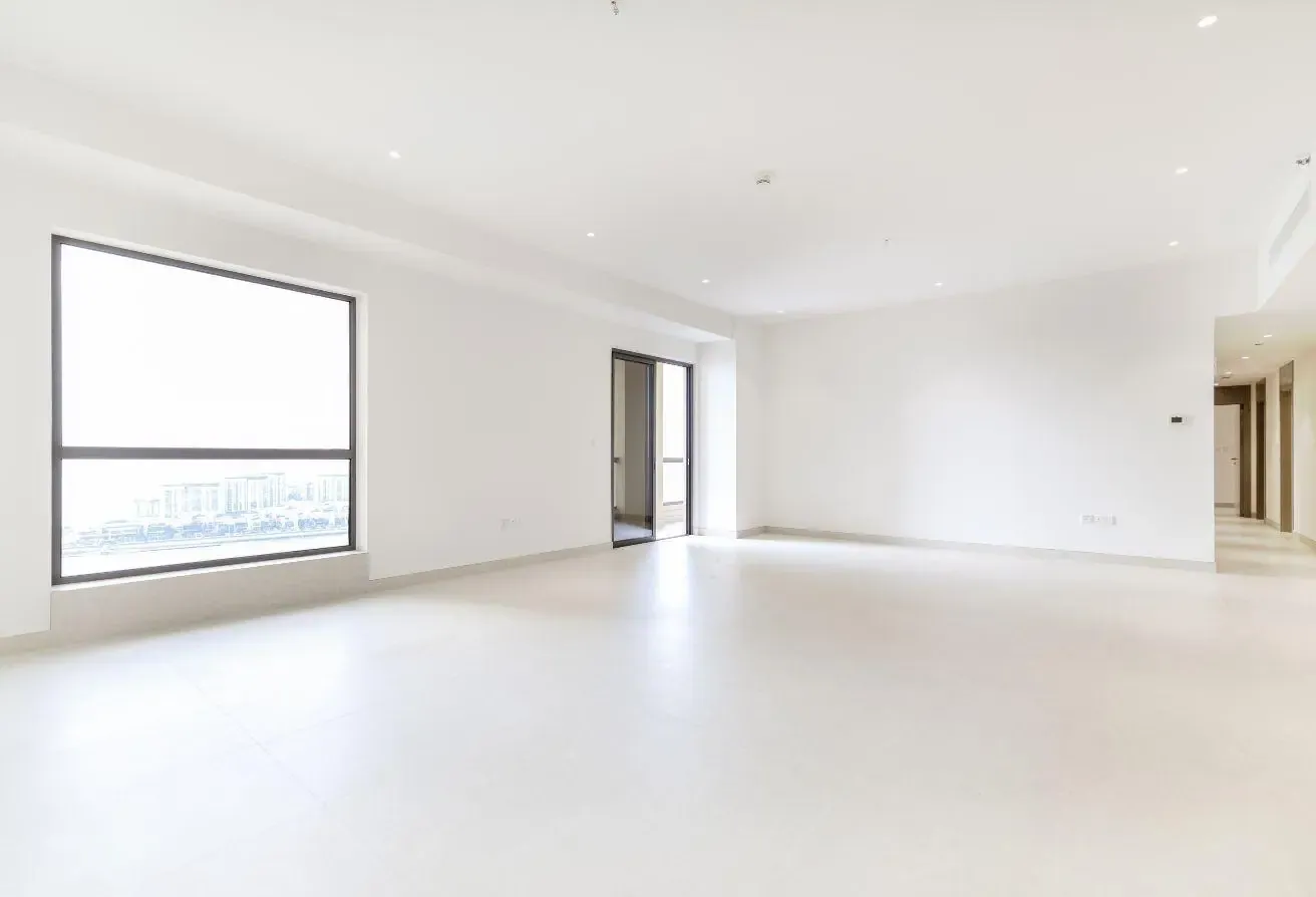 Stunning View - Premium & Fully Refurbished 4BR