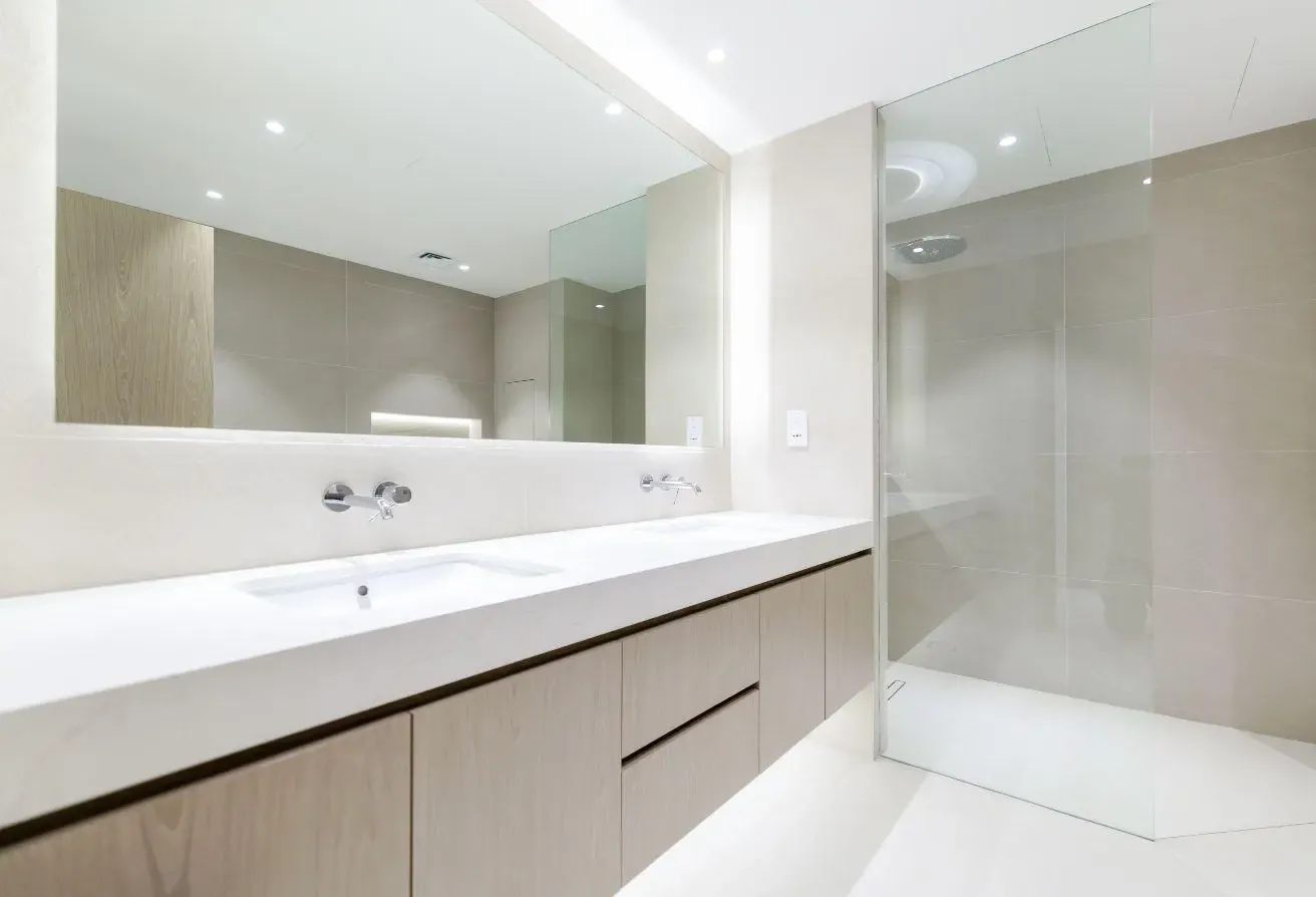 Stunning View - Premium & Fully Refurbished 4BR