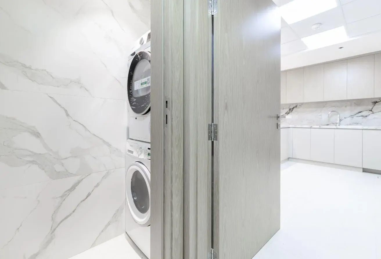 Stunning View - Premium & Fully Refurbished 4BR