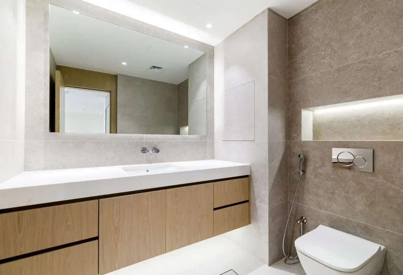 Stunning View - Premium & Fully Refurbished 4BR