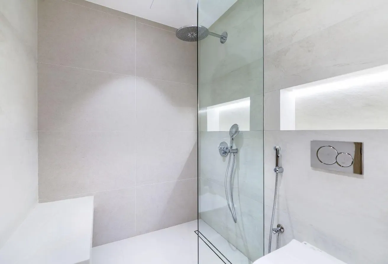 Stunning View - Premium & Fully Refurbished 4BR