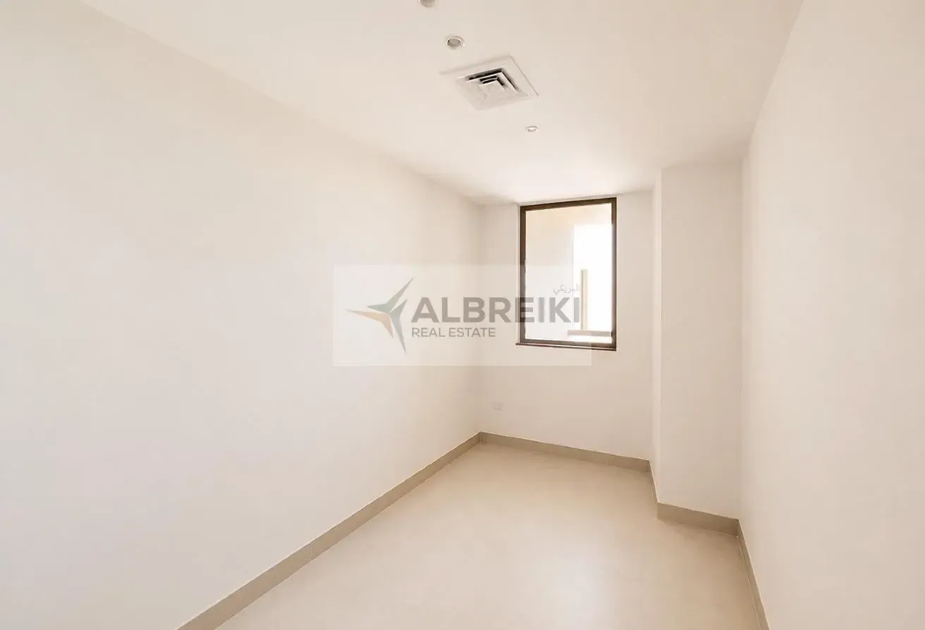 Spacious 4BR| Fully Renovated | Premium finishes